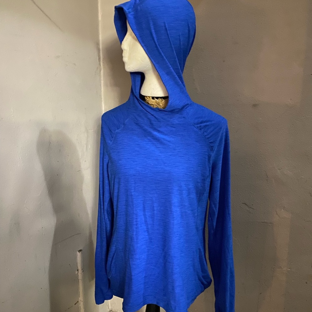 Danskin long sleeve workout tee